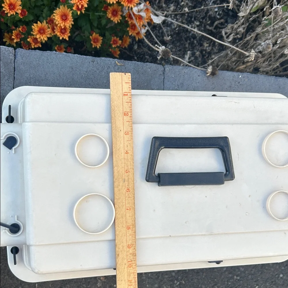 Cream Hard Sided Pet Carrier
